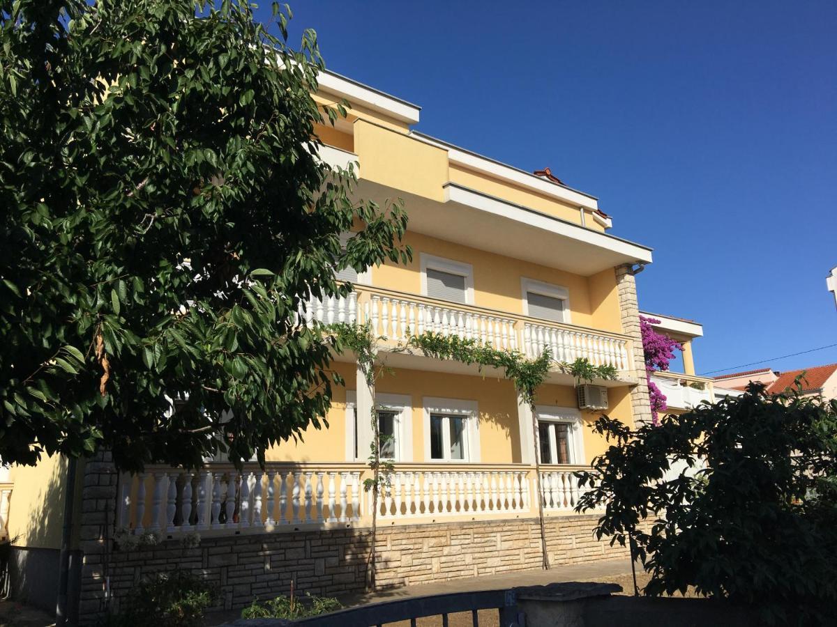 Apartmani Ljubica 자다르 외부 사진